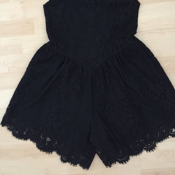 For Love & Lemons Black Blue Bell Lace Romper Sz Small - Picture 5 of 8